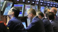 Шторм на рынках акций: сигнал опасности или ложная тревога? Шторм на рынках акций: сигнал опасности или ложная тревога?